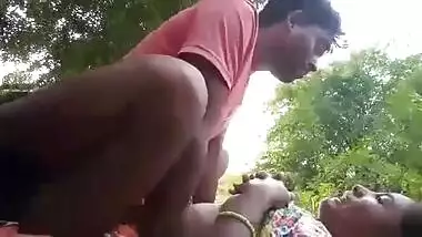 Private video leaked truly realistic indian outdoors sex