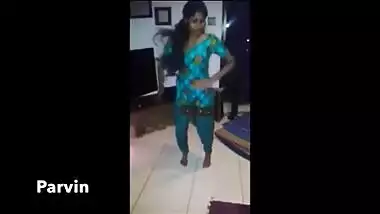 indianexy girl dancing and boobs pics