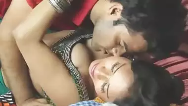 Cute bhabhi romance with servant | BHabhi Ki...