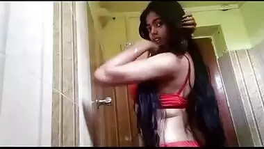 Mallu big boobs teen showing her assets for her lover
