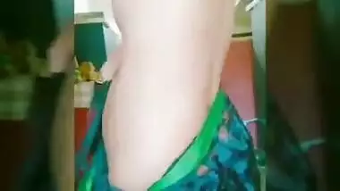 indian saree remove boob self show