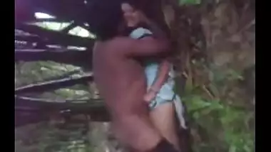 Outdoor sex desi porn video of cheating bhabhi Geeta