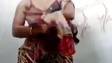 Desi village girl bath video