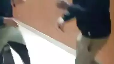 College girlfriend fucking in friend home viral MMS