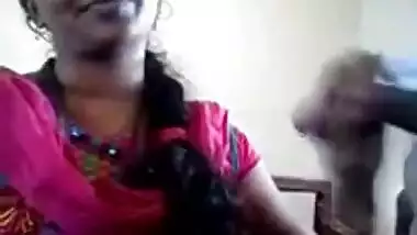 Desi office secretary’s first blowjob with her boss