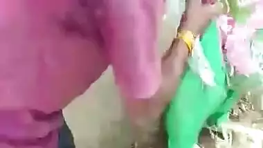 Desi village girl fuck outdoor