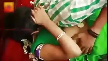 NAVEL - PATI NAHI MITA PATA PATNI KI BHUK