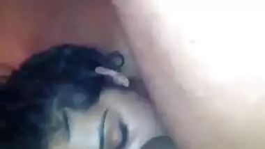 Indian housewife from Azamgarh, India sucking...