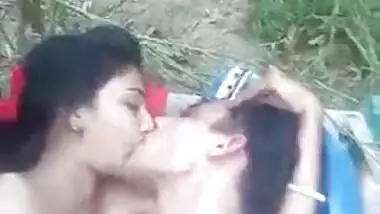 Desi couples outdoor sex selfie video looks outstanding