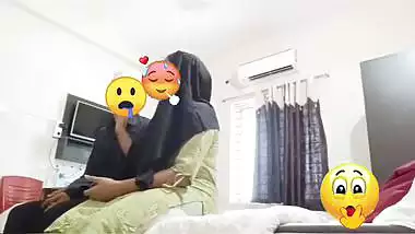 Teen Girlfriend Ko Peheli Bar Hotel Main Lekar Jabardasti Kiyaa Hijabi Apne Bade Lund