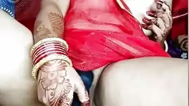 Raajsingh5566 Showing Boobs through Red Net Saree & Masturbating on StripChat Show