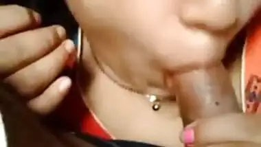 Porn of Desi woman who makes XXX man happy with the help of her mouth