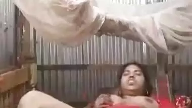 Bangladeshi Village Slut Showing Naked Pussy On Cam