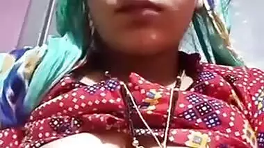 Desi village bhabi hot ass whle