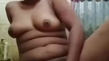 Barishal BD girl pussy fingering selfie