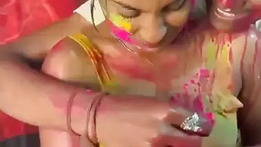 Hot romantic Holi celebration of big boob Bhabhi and Devar