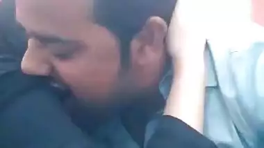 Kashmiri lovers ki romance and boob sucking