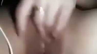 Hot And Sexy Girl Masturbating Live For Her Boyfriend