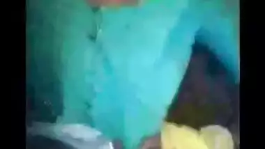 Desi porn of Rajasthani village house wife exposed her naked figure on request