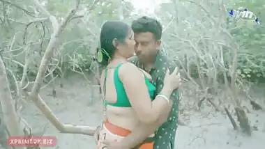 Hot Indian Bhabhi Having Sex In Jungle