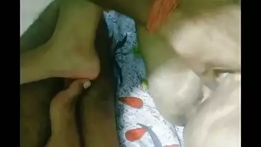 Indian Vergin Pussy Rubbing And Watering