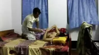 Nagpur ki bhabhi ko padosi ne chair par he chod daala