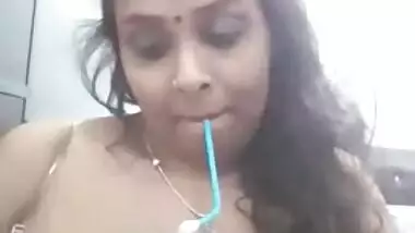 Clip of Desi whore with XXX shaped knockers exploiting bong becomes MMS