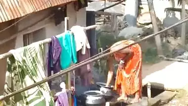 village bhabhi bathing outdoor