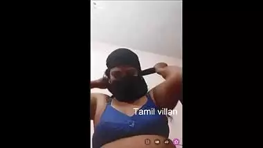 Tamil milf strips on webcam while dancing