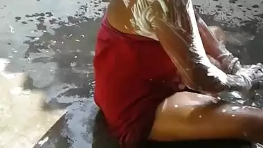 Indian Bhabhi Taking A Nice Open Bath