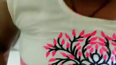 HD Marathi sex MMS of a lady sucking her husband’s dick
