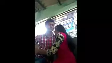 Desi mms Indian sex video of young Goa teen couple!