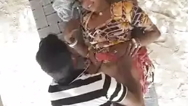 Desi Village Lovers Fucking in Day time