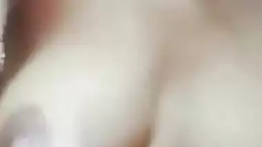 Desi teen sexy boobs