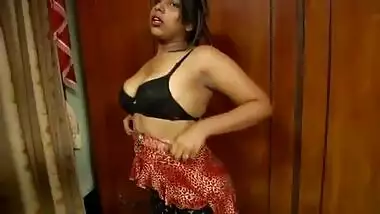 Sexy Indian Girl Stripping to Her Pink Panties...