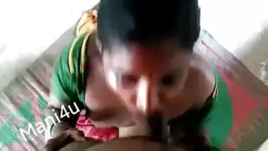 Bangla maid sucking penis of her abode owner