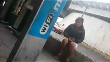 mujer sucia de la calle 