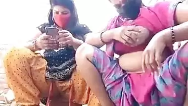 Village bhabi show her sexy boobs on cam