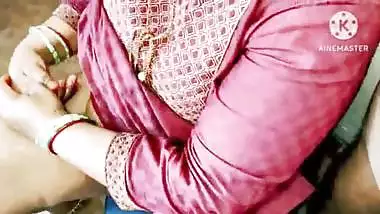 Indian Desi bhabhi fuking neighbour boy's with Bathroom
