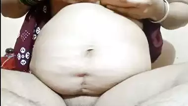 Big boobs mom live nude in Telegram app for money