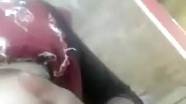 CUTE DESI GIRL SHOWING HER BOOBS