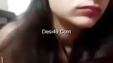 Man jerks off to obedient Desi girl masturbating in a XXX private show