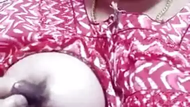 South Indian MILF milking her big boobs!!!