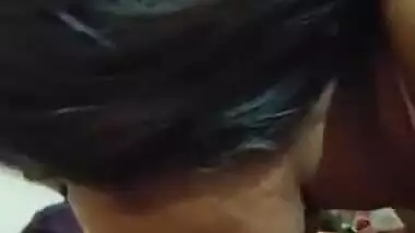 Srilankan girl eating cum of her boyfriend MMS