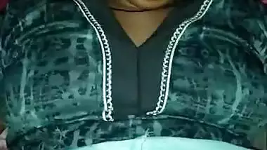 Cuckold Desi aunty fucked hard in missionary style