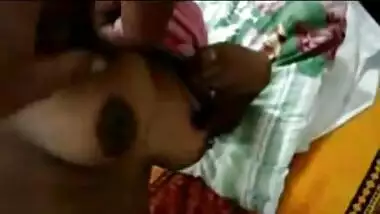 IT Girl From Noida Showing Boobs