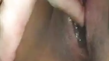Squirting Indian pussy