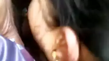 indian girl BJ in car hindi