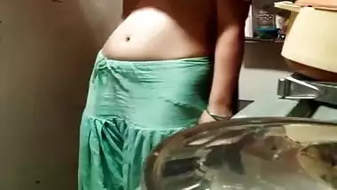 Today Exclusive- Desi Bhabhi Boob Pressing And Standing Fuck With Dewar