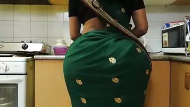 Desi Bhabhi's BIG butt